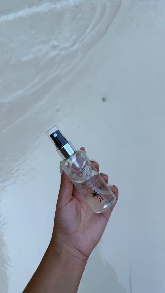 L’eau solaire  illuminatrice – Water glow